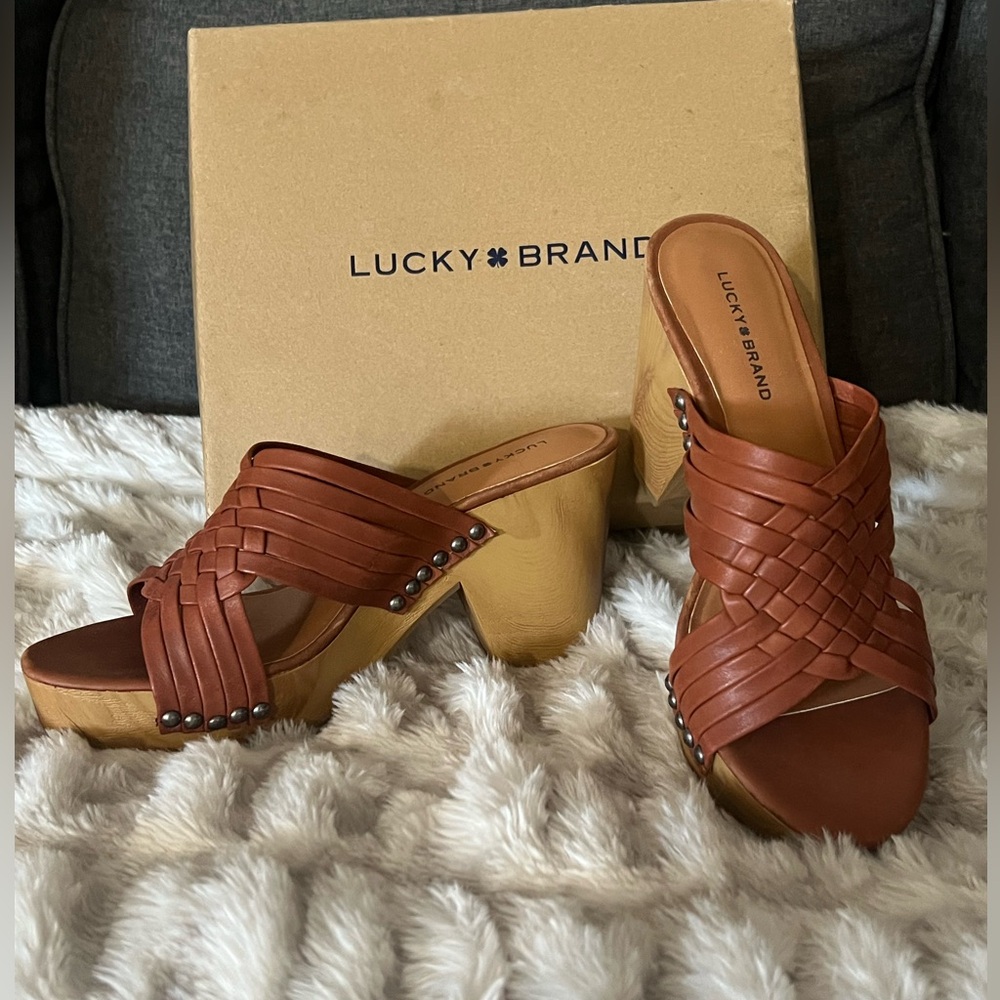 Lucky Brand Tellimi Platform Sandal, Brandy, Size 8